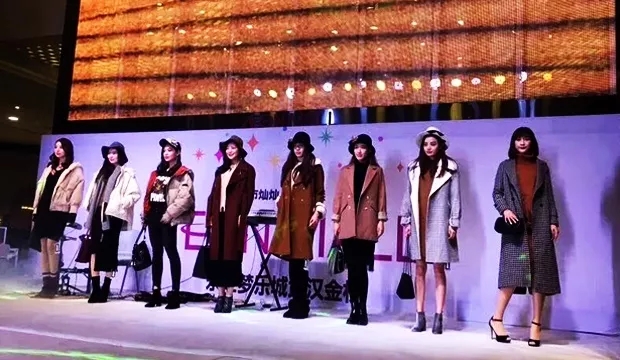 這面3層樓高的壹品玉屏，帶火這座16萬㎡購物中心的線下營銷 8.webp.jpg