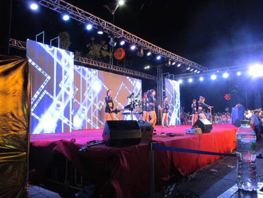 P2.5租賃LED<a href=http://m.aqlfk.com/quancai/ target=_blank class=infotextkey>全彩顯示屏</a> P2.5租賃LED<a href=http://m.aqlfk.com/quancai/ target=_blank class=infotextkey>全彩顯示屏</a>