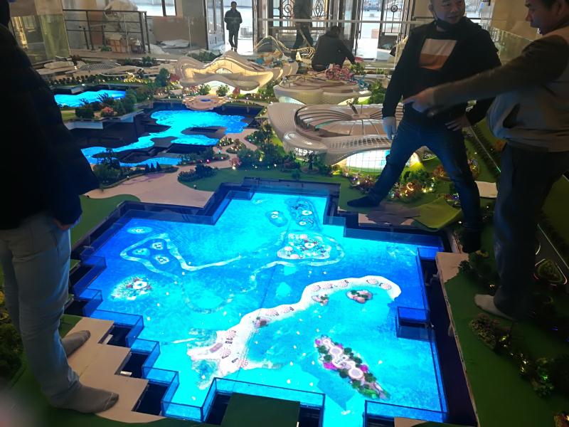 商業(yè)LED<a href=http://m.aqlfk.com/dizhuan/ target=_blank class=infotextkey>地磚屏</a> 商業(yè)LED<a href=http://m.aqlfk.com/dizhuan/ target=_blank class=infotextkey>地磚屏</a>