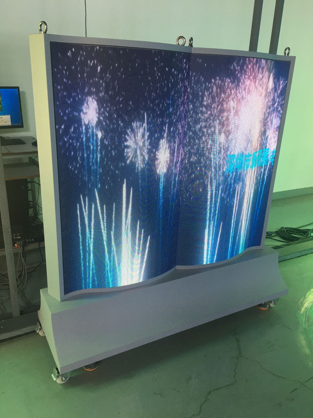 移動式<a href=http://m.aqlfk.com target=_blank class=infotextkey>led顯示屏</a> 移動式<a href=http://m.aqlfk.com target=_blank class=infotextkey>led顯示屏</a>